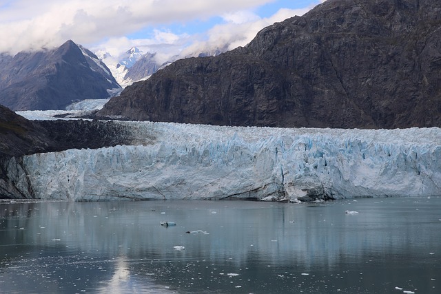 Worked Example: Run the Numbers — 2026 Glacier Bay flights to Gustavus