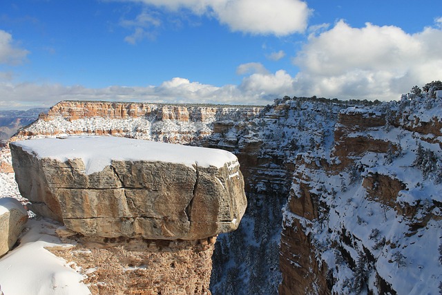 When Flagstaff Miles Beat Phoenix Cash — 2026 South Rim