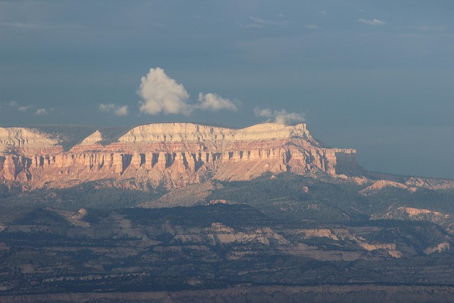 PHX Paid vs LAS Paid vs FLG Miles — 2026 South Rim