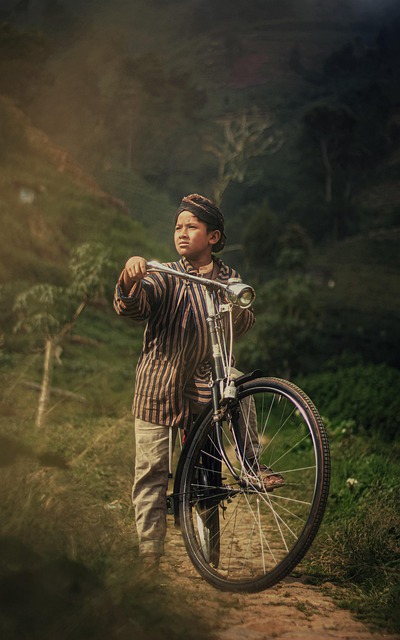 How It Works — 8 breezy bike trails that teach