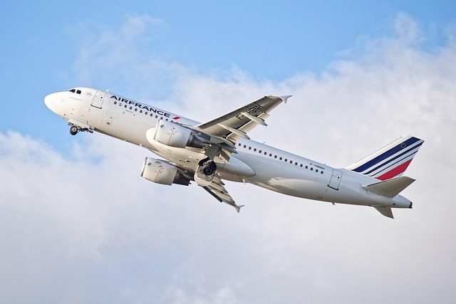 45,000-mile vs Standard Scorecard Table — Air France Business Class to Paris