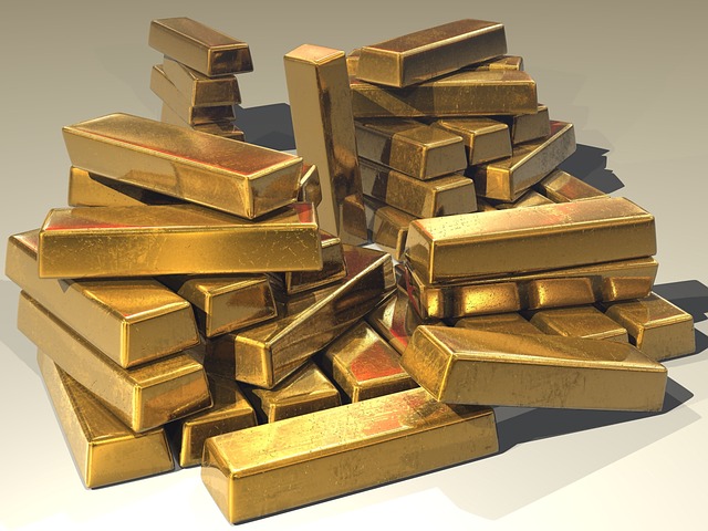 The Evidence — Amex Gold's AU Fee vs.