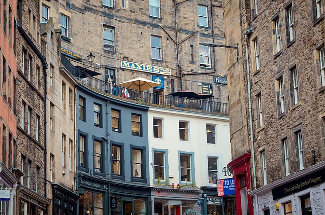 August 2026 Live Pulls — Business class flights to Edinburgh