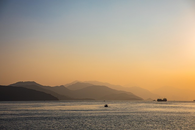 What the 0 Average Hides — Cheap Hong Kong flights