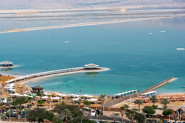 Options Compared: Lock Now vs. Wait vs. Alternate — Desert flights from Palm Springs