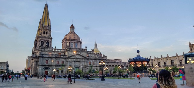Cash-vs-Avios Scorecard for Colonia Americana — Guadalajara Flights to Colonia Americana