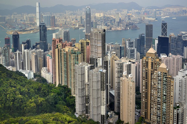 The 2.4-Cent Table — Hong Kong business class flights