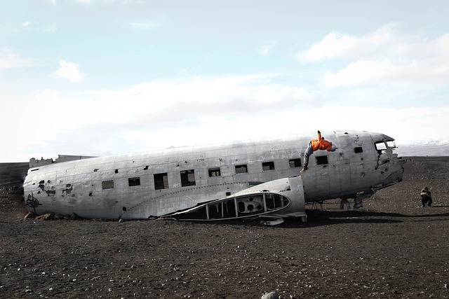 Costs and numbers that matter — How airlines fly with broken toilets