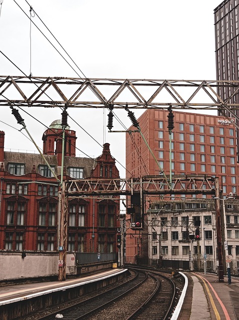 Key Factors to Consider — London to Manchester flights