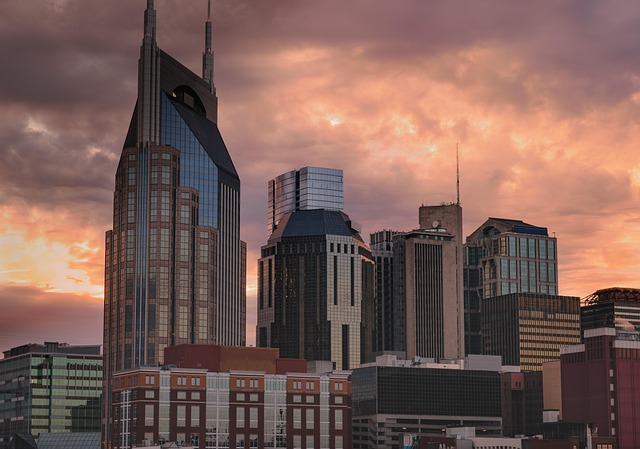 Numbers that decide the booking — Nashville to Los Angeles premium cabin