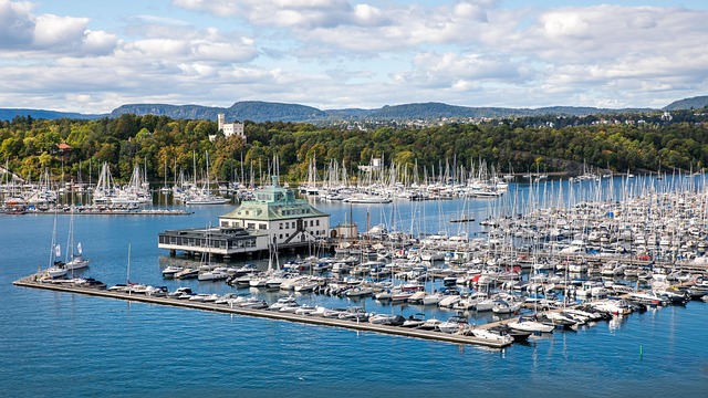 Cash vs Points + Co-Pay: The Comparison — Oslo to Tromsø 2026