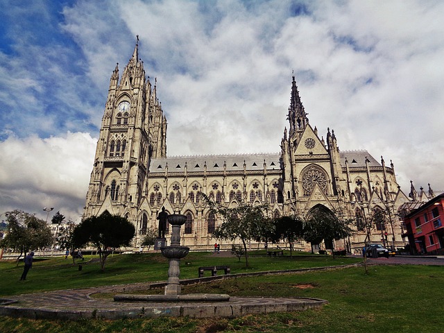 Cash vs Miles Math — Quito business class flights