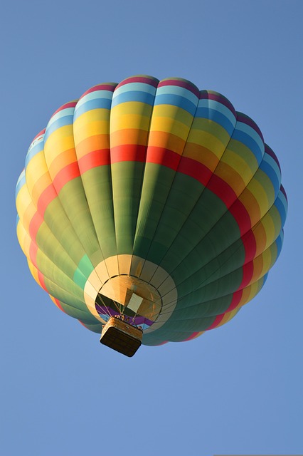hot air balloons ride balloons multicoloured hover rising up fun adventure basket rise boost wind colorful balloon ride