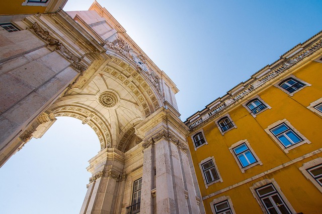 Cash fare vs points: options compared — TAP Air Portugal Lisbon fare vs