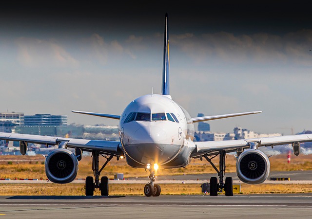 Insider Tactics — United Airlines CEO on international expansion,