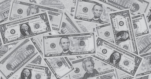 Cash 8 vs 52,400 Miles Table — United Jackson Hole Flights