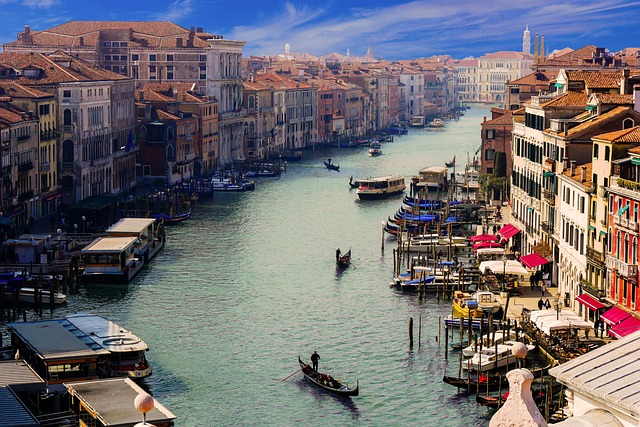Venice to Paris Flights