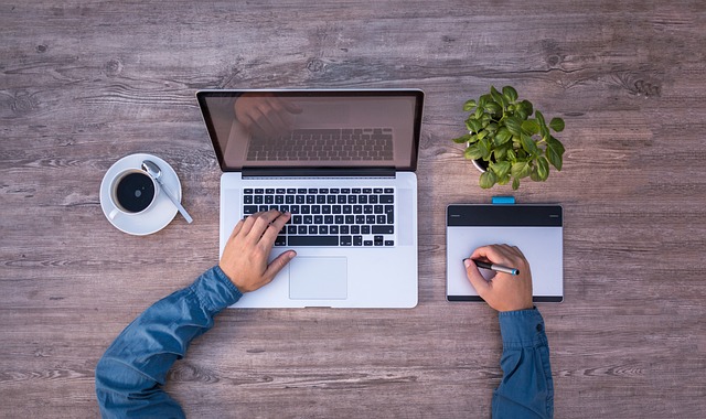 Where can trades businesses access AI support and training
