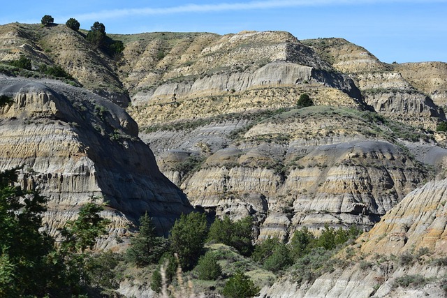 Where to Stay and Eat Near the Badlands on a Budget