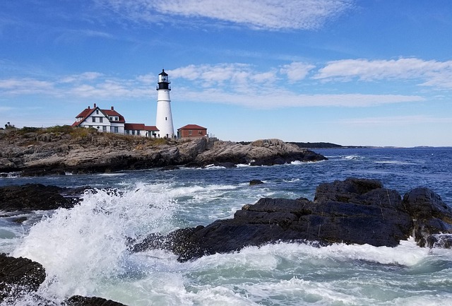 Which amenities matter most for waterfront stays in Portland